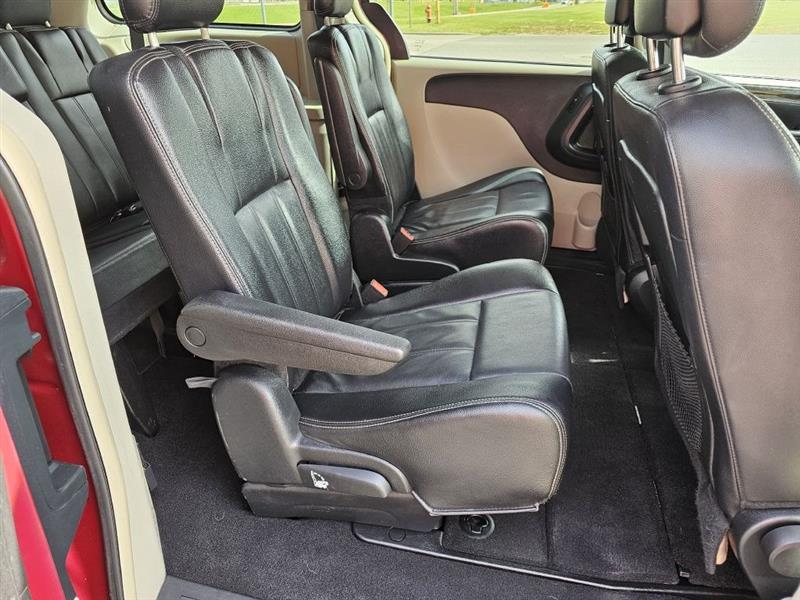 Chrysler Town & Country Touring 2014