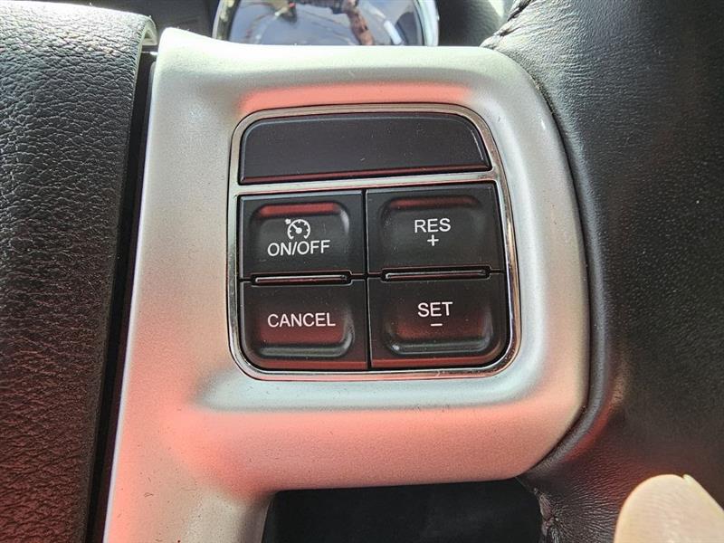 Chrysler Town & Country Touring 2014