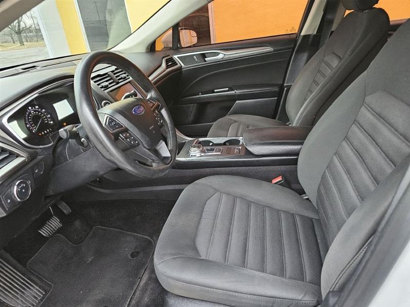 Ford Fusion SE 2017