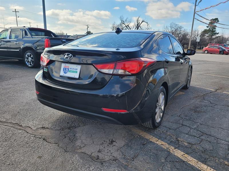 Hyundai Elantra  2016