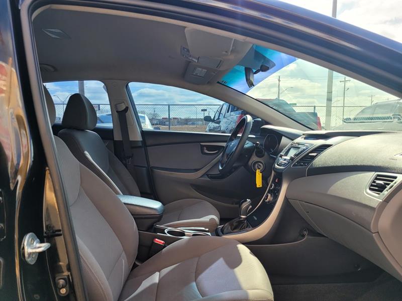 Hyundai Elantra  2016