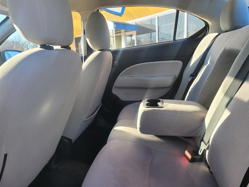 Mitsubishi Mirage G4 ES 5M 2020