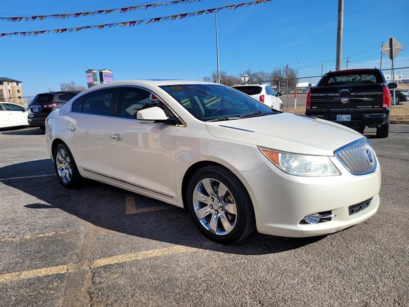 Buick LaCrosse  2011