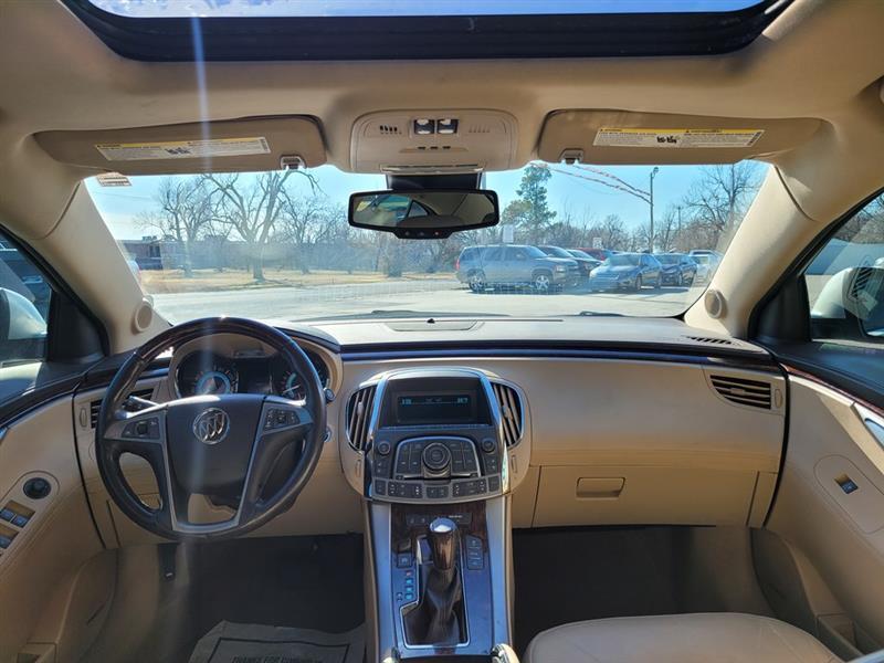 Buick LaCrosse  2011