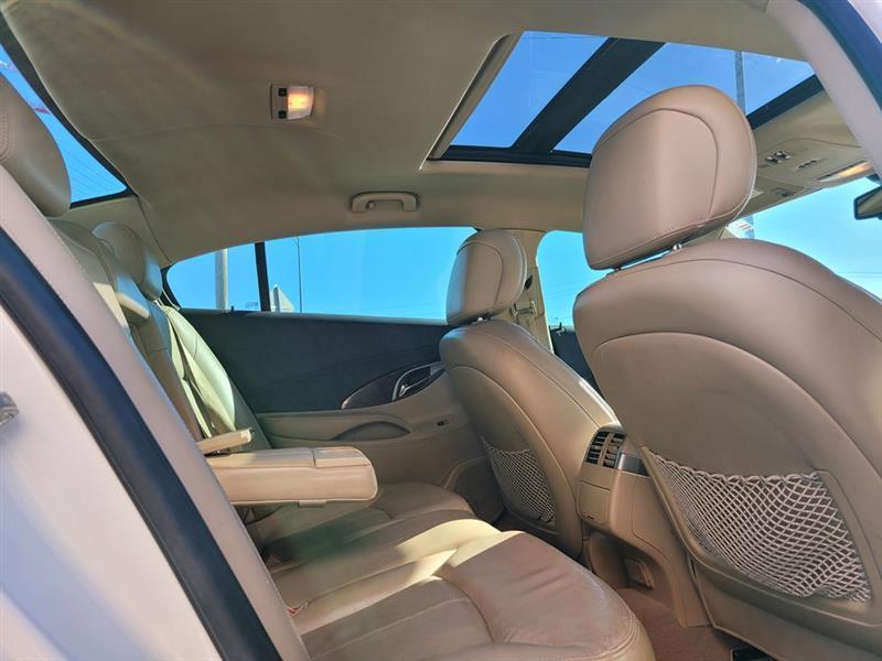 Buick LaCrosse  2011