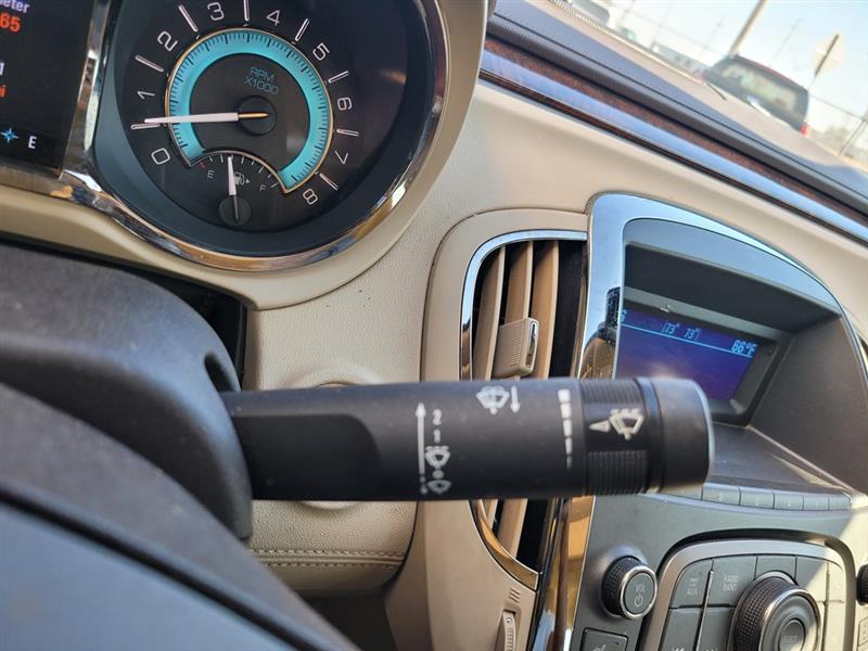 Buick LaCrosse  2011