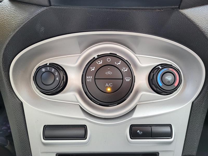 Ford Fiesta SE Hatchback 2016