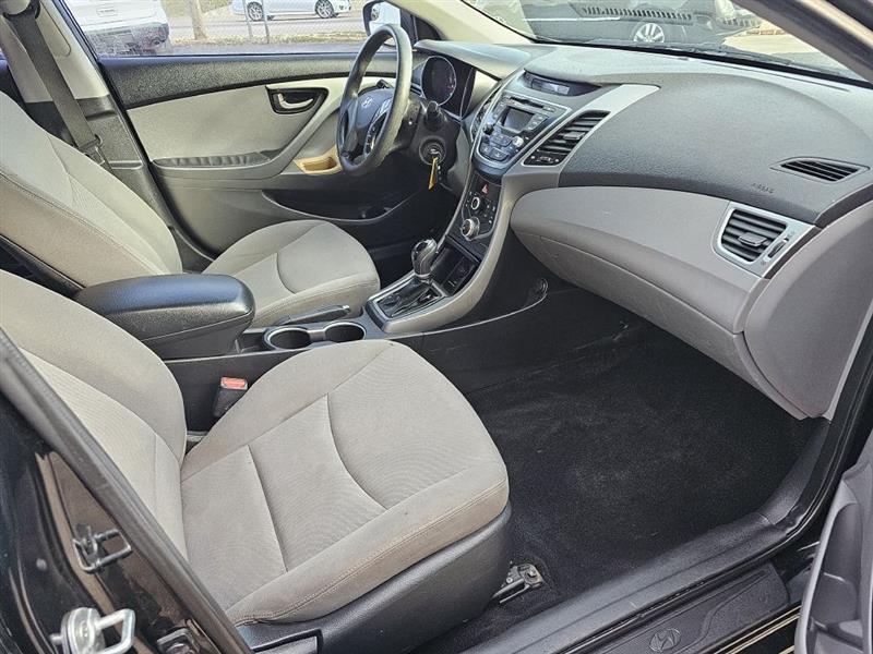 Hyundai Elantra GLS M/T 2014