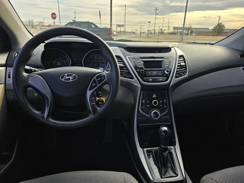 Hyundai Elantra GLS M/T 2014