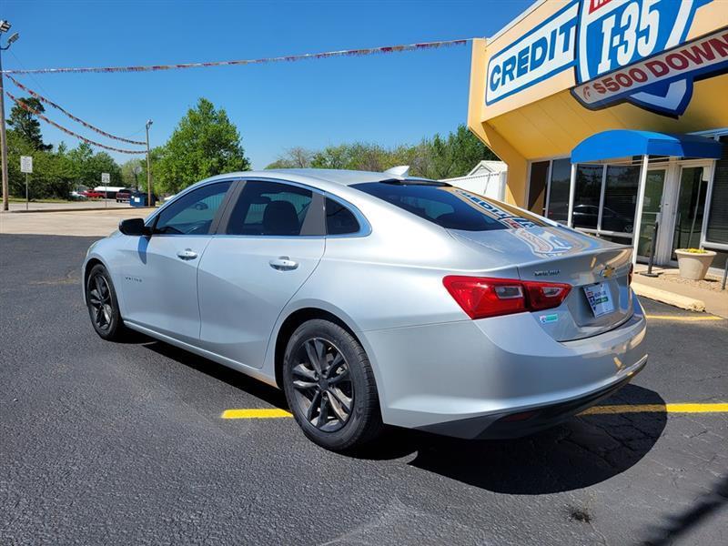 Chevrolet Malibu  2016