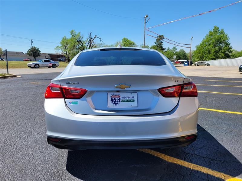 Chevrolet Malibu  2016