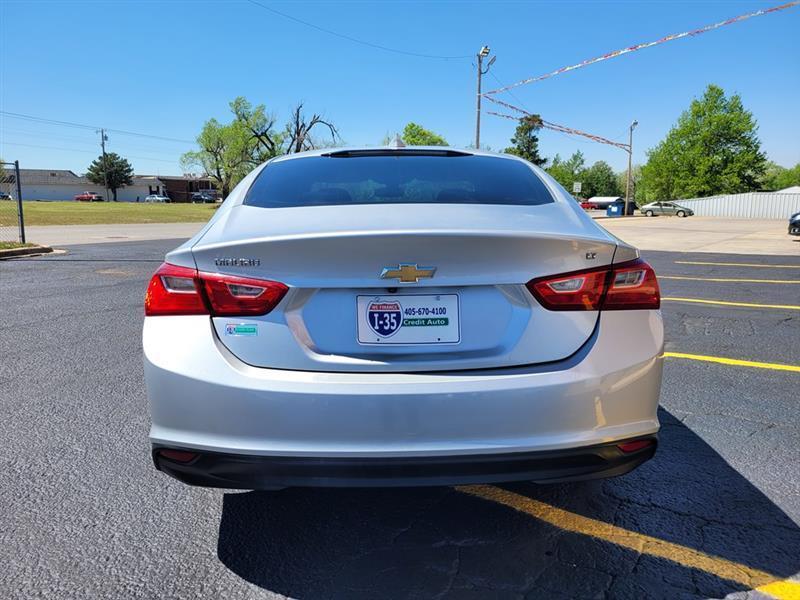 Chevrolet Malibu  2016