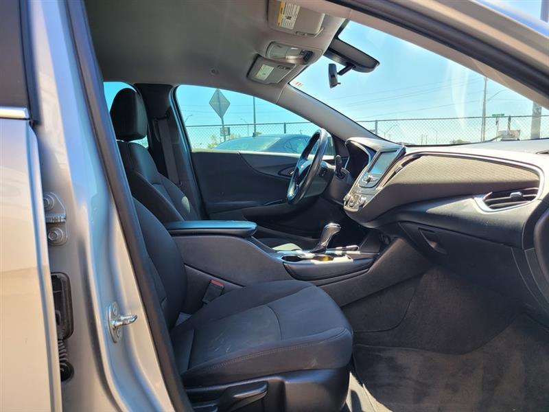 Chevrolet Malibu  2016