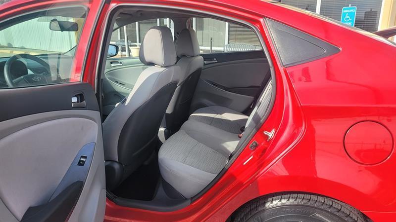 Hyundai Accent GLS 4-Door 2014