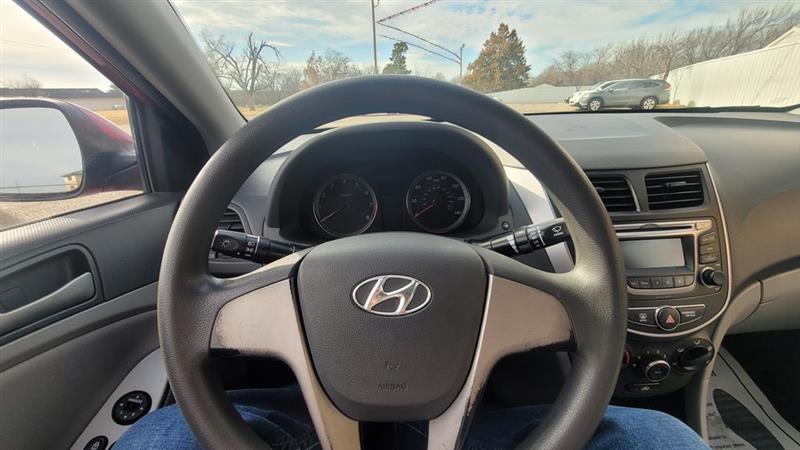 Hyundai Accent GLS 4-Door 2014