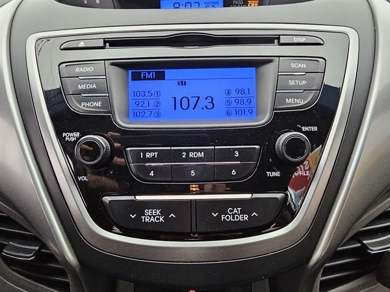 Hyundai Elantra GLS M/T 2013