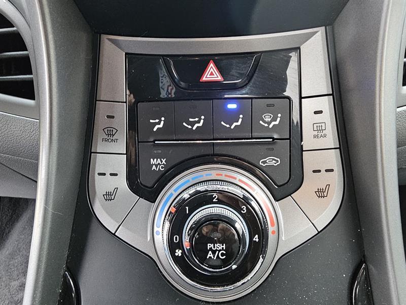 Hyundai Elantra GLS M/T 2013