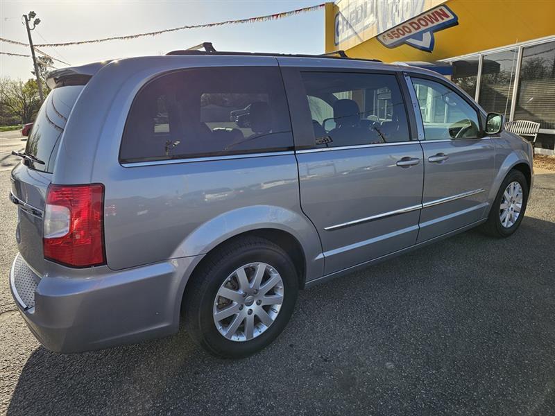Chrysler Town & Country Limited 2016