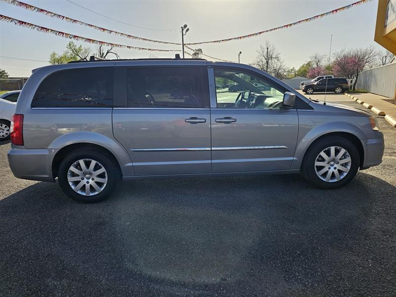 Chrysler Town & Country Limited 2016