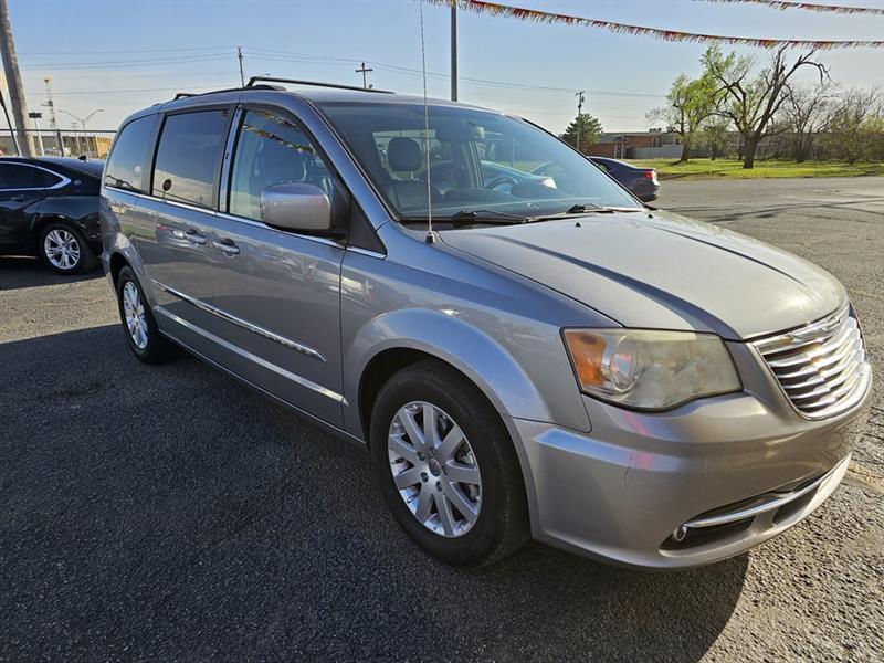 Chrysler Town & Country Limited 2016