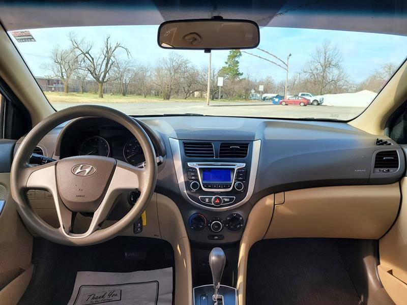 Hyundai Accent GLS 4-Door 2014