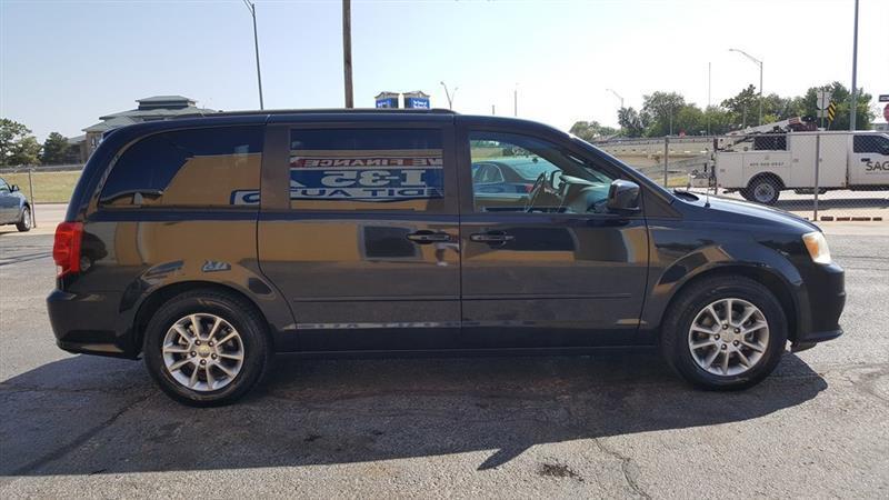 Dodge Grand Caravan R/T 2011
