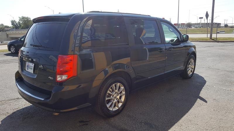Dodge Grand Caravan R/T 2011
