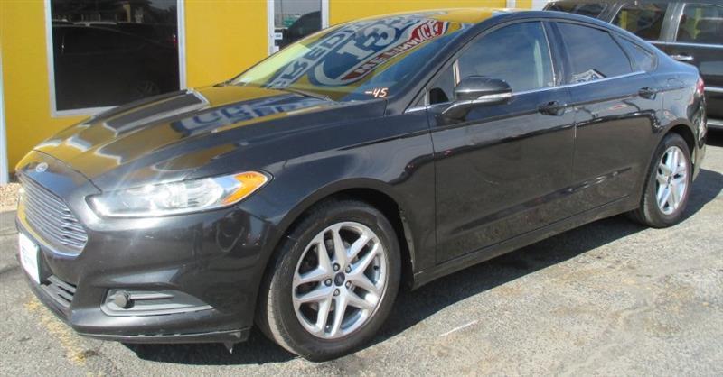 Ford Fusion SE 2013