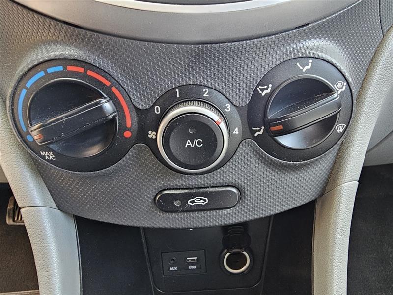 Hyundai Accent SE 4-Door 6A 2017