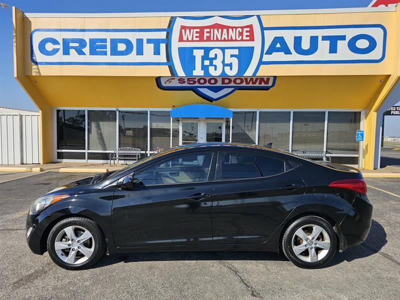 Hyundai Elantra GLS M/T 2013