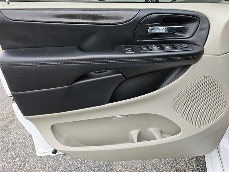 Dodge Grand Caravan SE 2017