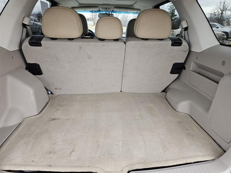 Ford Escape XLT FWD 2010