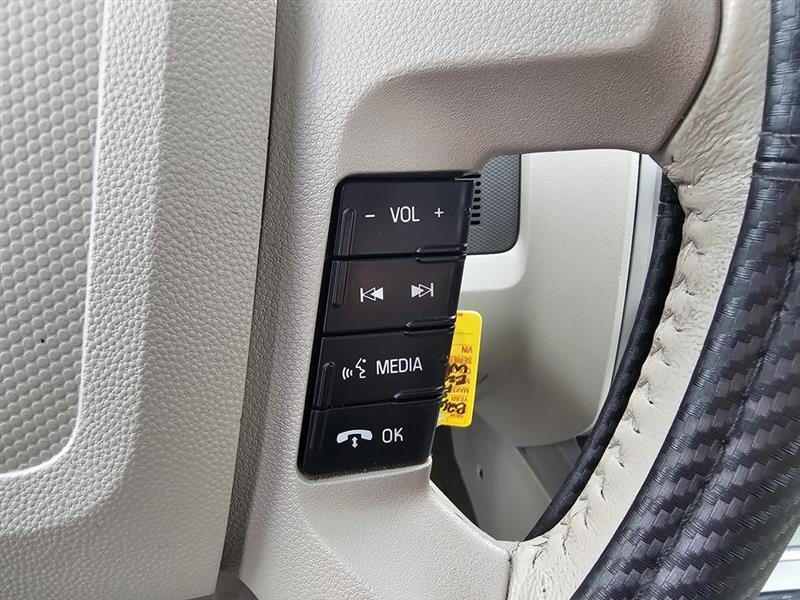 Ford Escape XLT FWD 2010