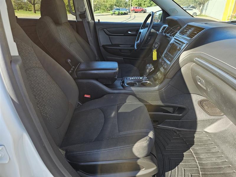 GMC Acadia SLE-1 FWD 2014