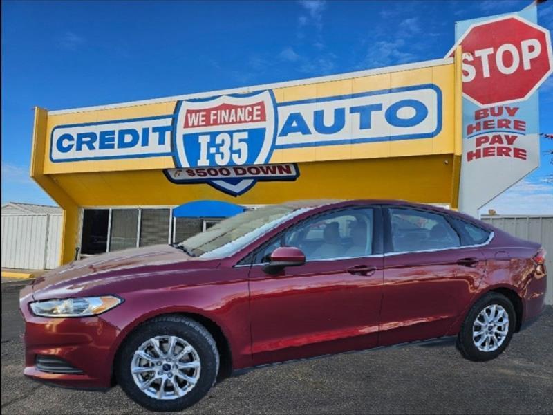 Ford Fusion S 2016