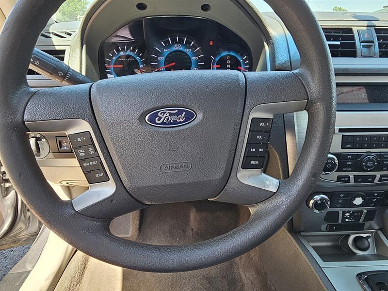 Ford Fusion SE 2010