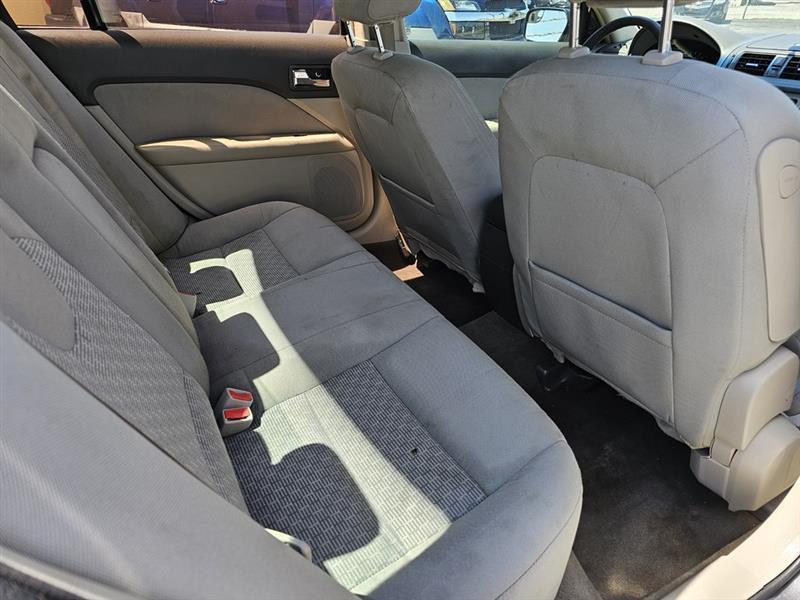 Ford Fusion SE 2010