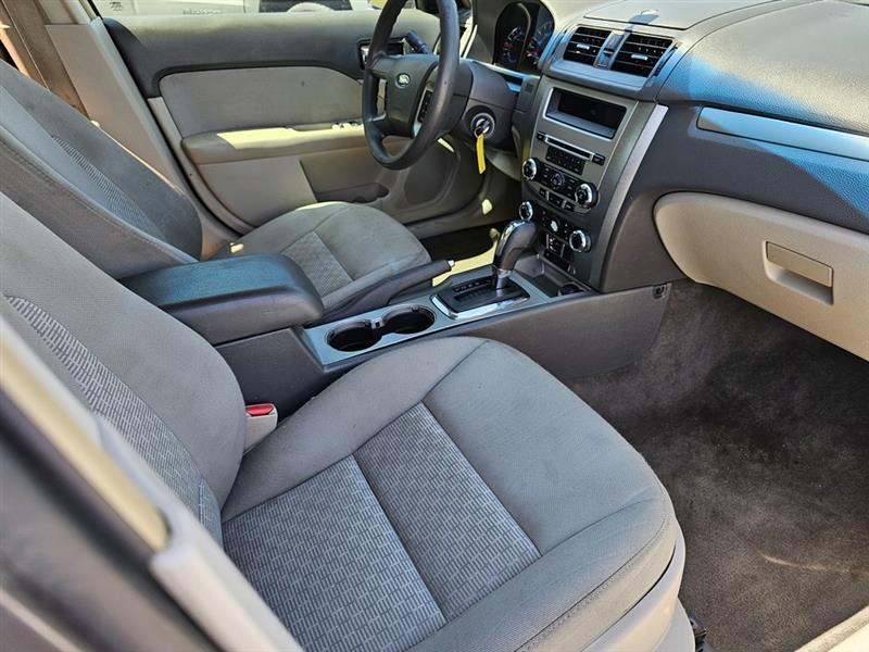 Ford Fusion SE 2010