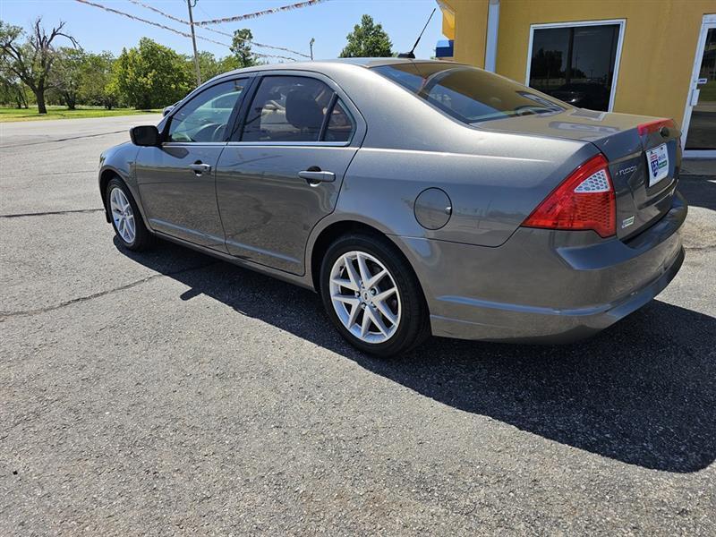 Ford Fusion  2010