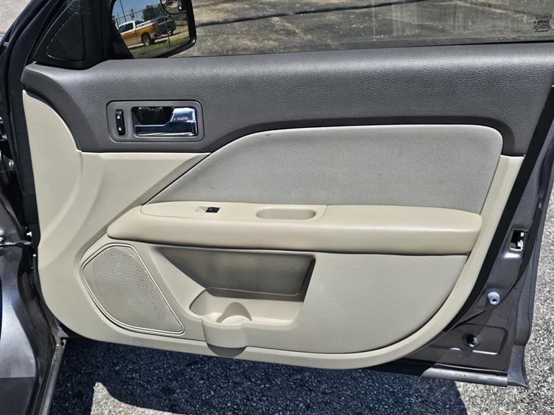 Ford Fusion  2010