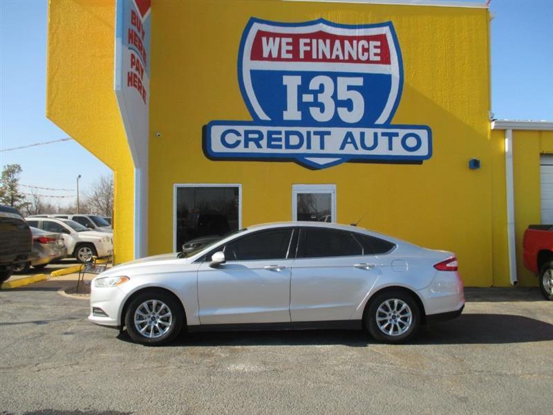 Ford Fusion S 2015