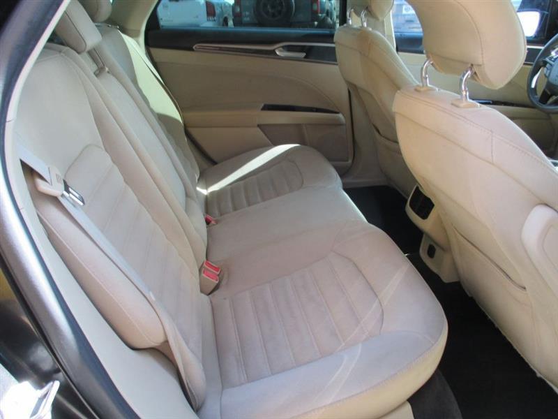 Ford Fusion S 2014