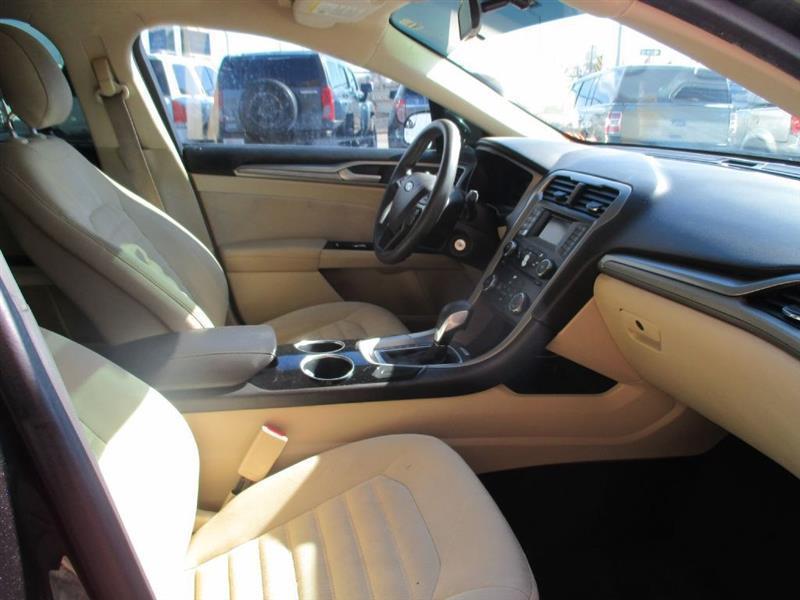 Ford Fusion S 2014