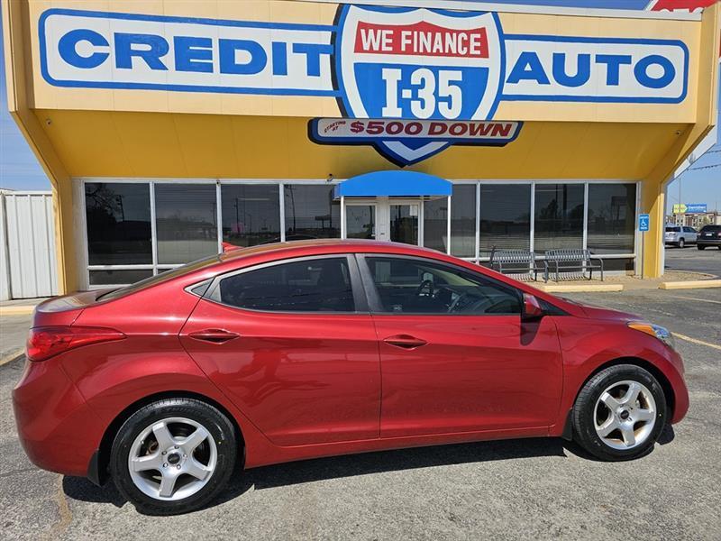 Hyundai Elantra SE 6AT 2015