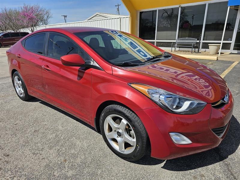Hyundai Elantra SE 6AT 2015