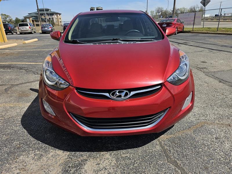 Hyundai Elantra SE 6AT 2015