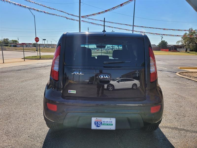 Kia Soul + 2011