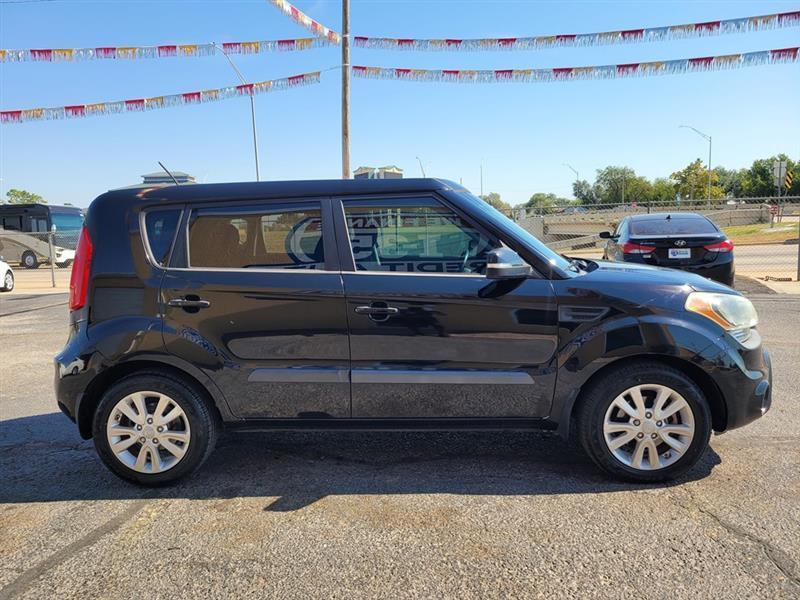 Kia Soul + 2011