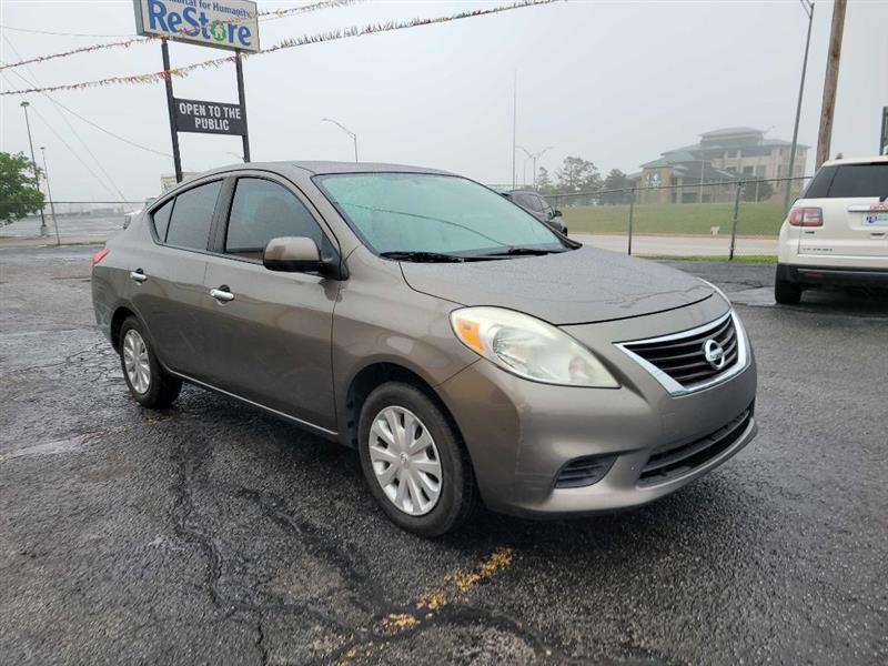 Nissan Versa 1.6 S Sedan 2012