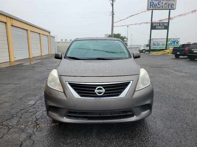 Nissan Versa 1.6 S Sedan 2012